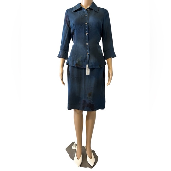 BNWT Elegant Blue Women's Skirt Set - Picture 2 of 7